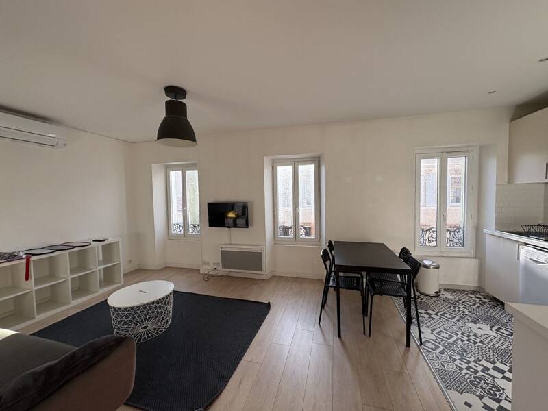 Maison à louer, 34m², MARSEILLE 7E