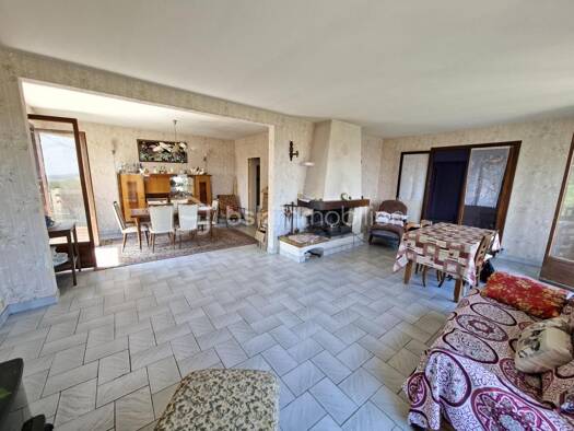 Maison de plain-pied à vendre 163 500 € 6 pièces 5 chambres 181 m² Allemant 51120