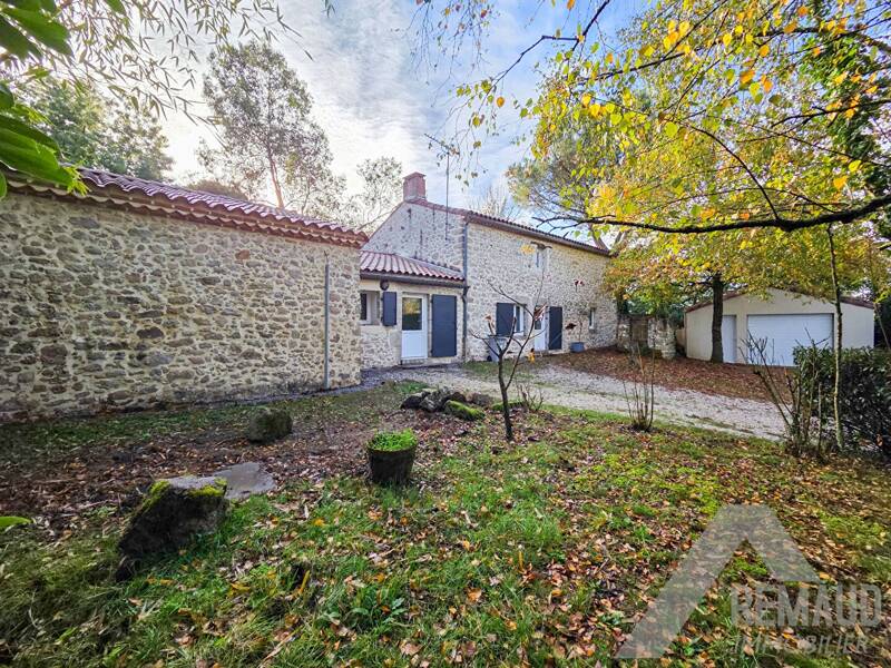 Maison à vendre, 141m², LA GENETOUZE