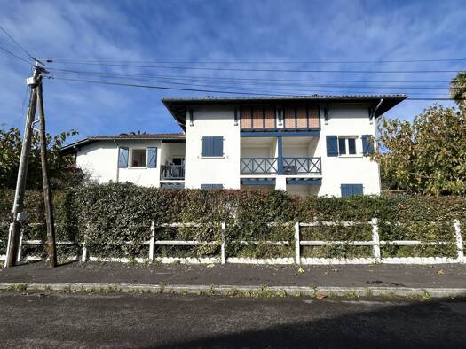 Appartement à vendre 250 000 € 2 pièces 1 chambre 37 m² 1er étage Saint-Jean-de-Luz 64500