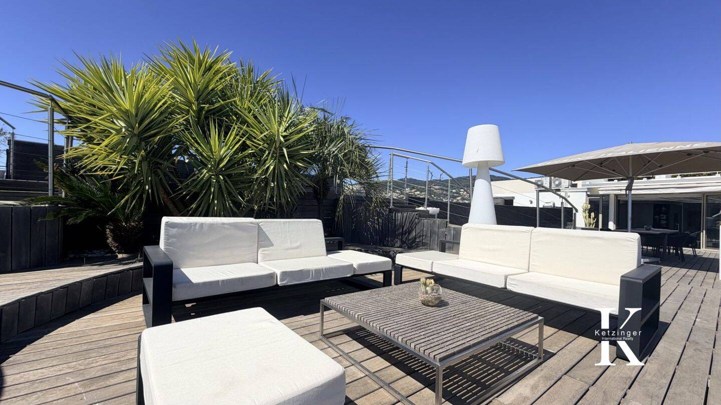 Maison à vendre, 200m², MANDELIEU LA NAPOULE