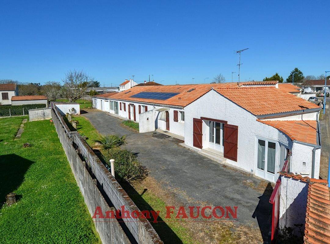 Maison à vendre, 140m², LES MAGNILS REIGNIERS