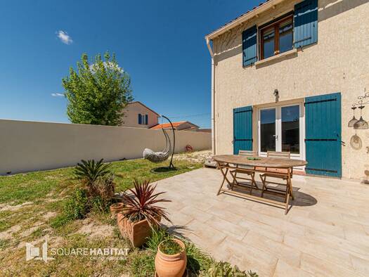 Maison à vendre 269 000 € 3 pièces 2 chambres 71 m² 259 m² de terrain Agglomeration Sénas 13560