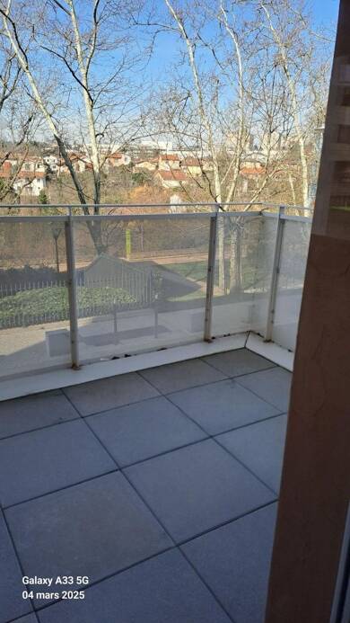 Appartement à louer 993 € 3 pièces 2 chambres 69,4 m² RDC/3 La Duchère Lyon 9ème 69009