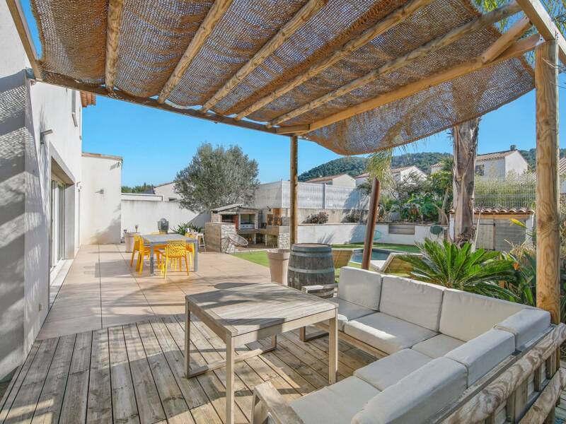 Maison à vendre, 165m², LA CRAU