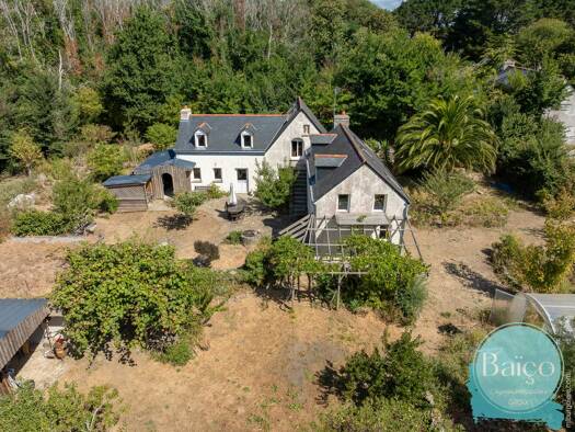 Maison à vendre 823 180 € 7 pièces 4 chambres 154 m² 9 600 m² de terrain Groix 56590