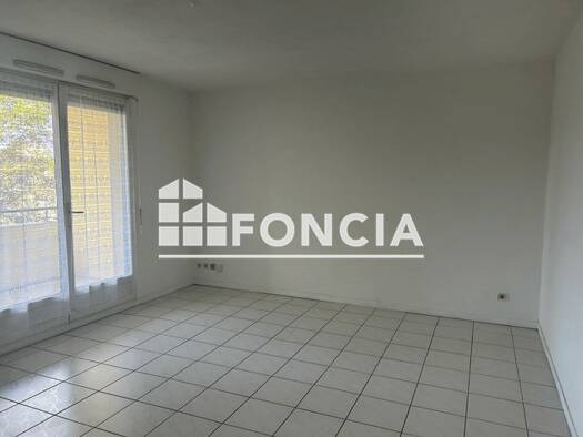 Appartement à louer - logement étudiant 550 € 2 pièces 1 chambre 46,4 m² 1er étage Martinet-Vignemale Tarbes 65000