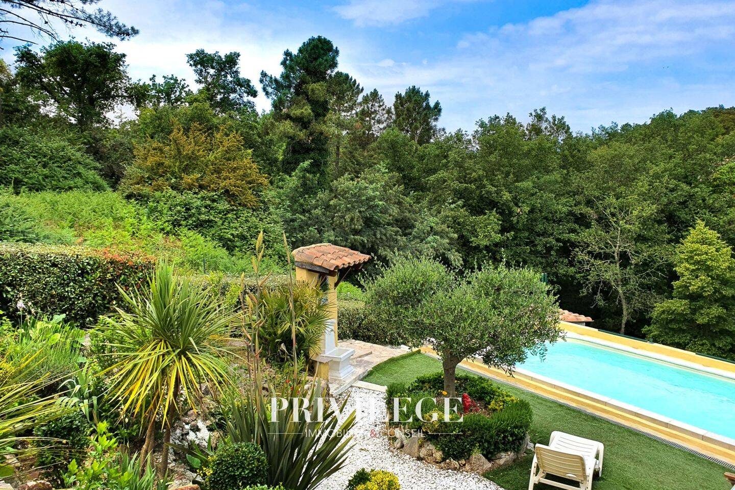 Maison à vendre, 238m², LES ADRETS DE L'ESTEREL