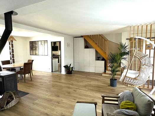 Maison à vendre 542 600 € 8 pièces 5 chambres 162 m² 500 m² de terrain Vieux Village-Murs du Parc Marolles-en-Brie 94440