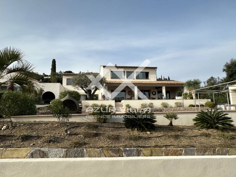 Maison à vendre, 350m², CAVALAIRE SUR MER