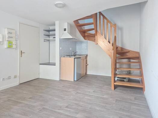 Duplex à louer 470 € 2 pièces 1 chambre 24 m² 2ème étage Ballainvilliers Clermont-Ferrand 63000