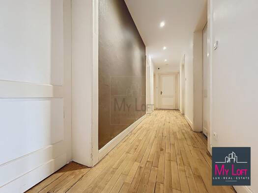 Appartement à louer 1 290 € 2 pièces 2 chambres 86,1 m² Étage 3/3 Thionville 57100