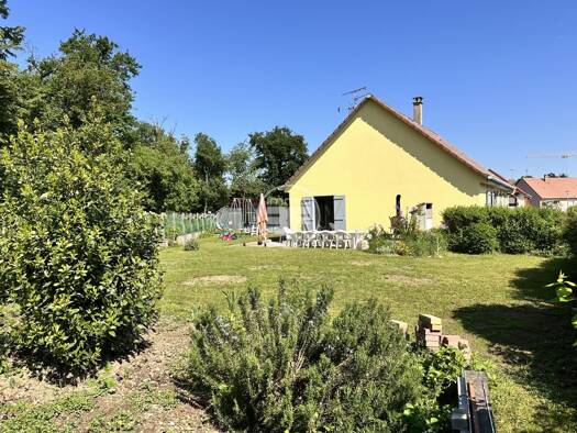 Maison à vendre 320 000 € 5 pièces 3 chambres 103 m² 800 m² de terrain Kembs 68680