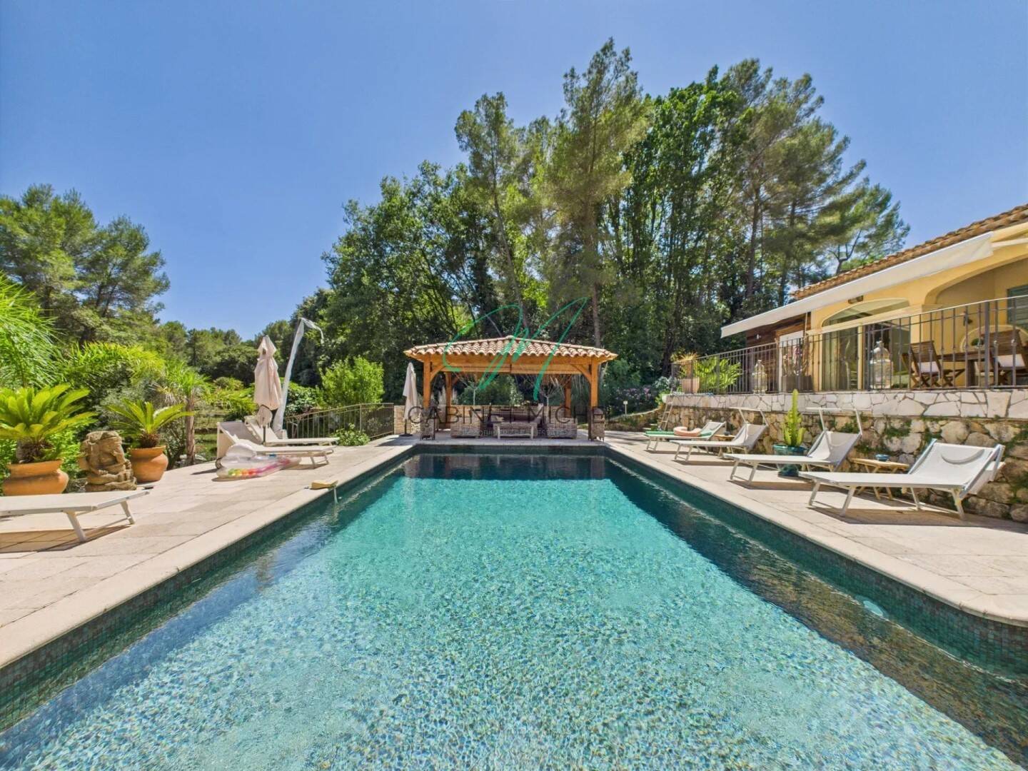 Maison à vendre, 252m², LE ROURET