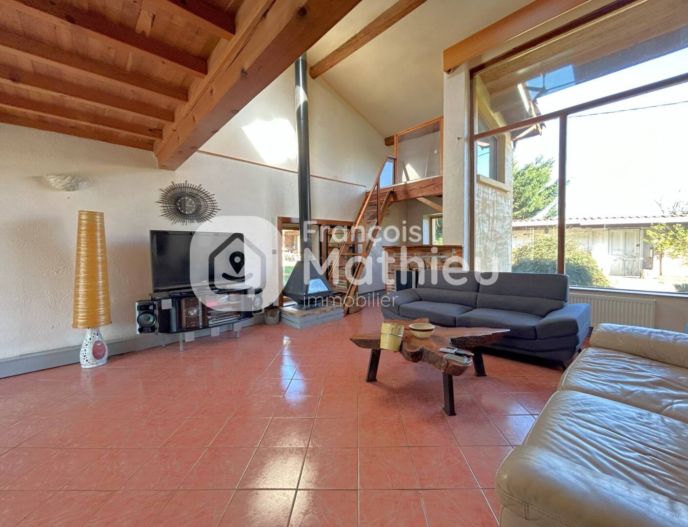 Maison à vendre, 310m², SAINT TRIVIER SUR MOIGNANS