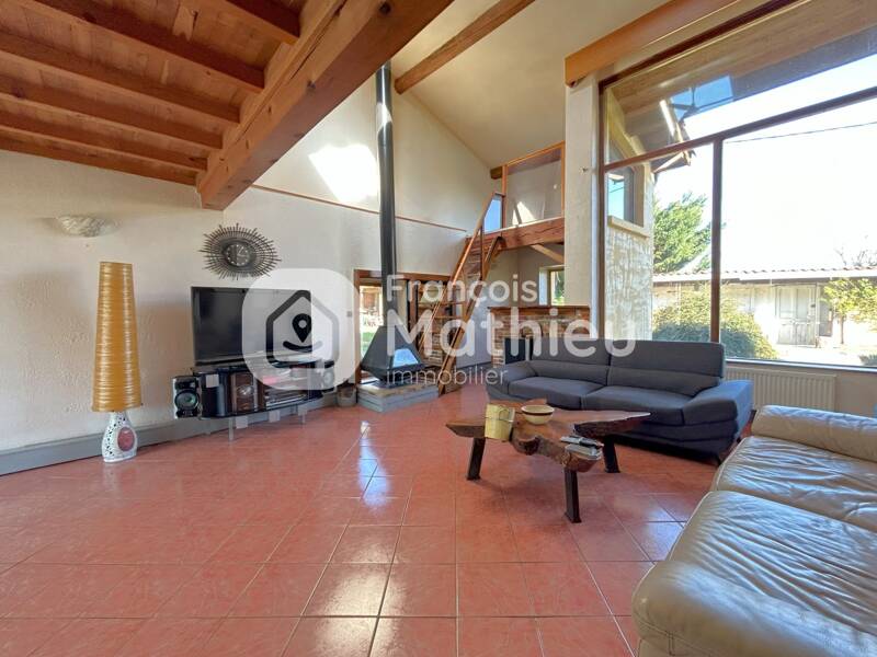 Maison à vendre, 310m², SAINT TRIVIER SUR MOIGNANS