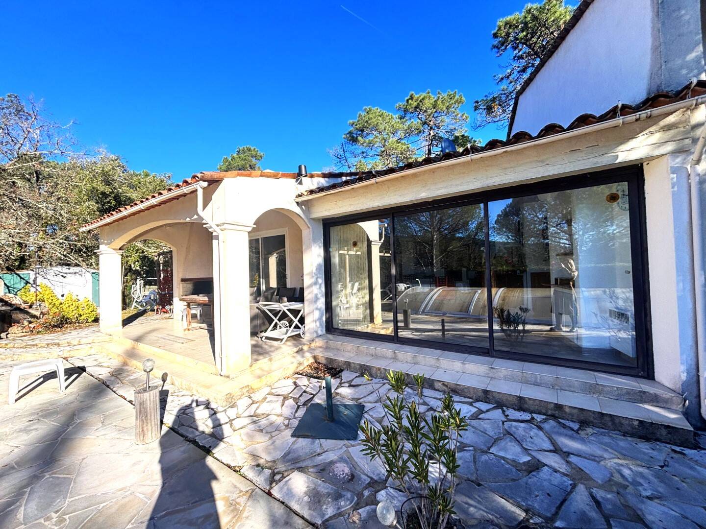 Maison à vendre, 180m², BAGNOLS EN FORET