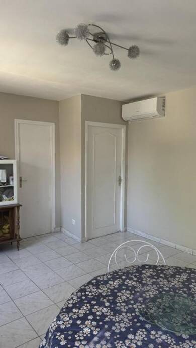 Appartement à louer 700 € 3 pièces 2 chambres 48 m² Rotondes-Barbiere Avignon 84000