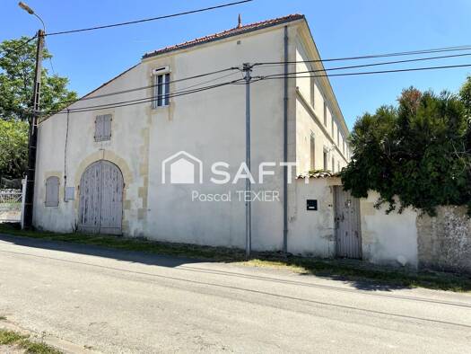 Maison à vendre 279 000 € 8 pièces 5 chambres 220 m² 1 099 m² de terrain Puyrolland 17380