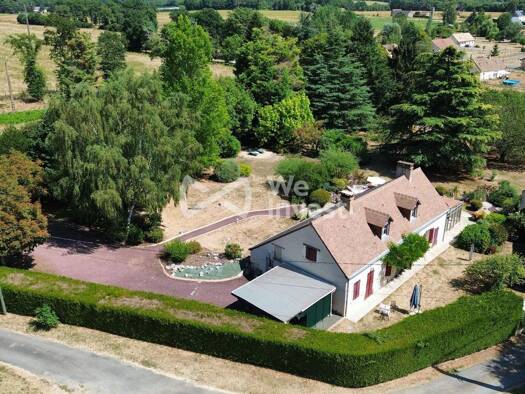 Maison à vendre 369 000 € 9 pièces 5 chambres 240 m² 5 728 m² de terrain Saint-Mars-d'Outillé 72220