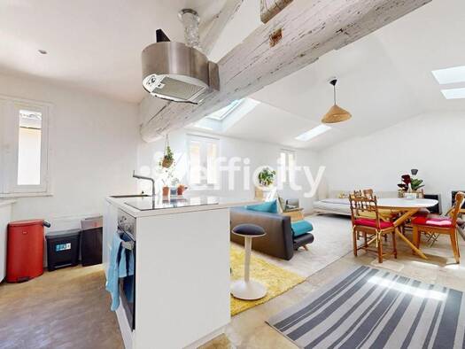Appartement à vendre 323 000 € 4 pièces 3 chambres 90 m² Étage 3/3 Comédie Montpellier 34000