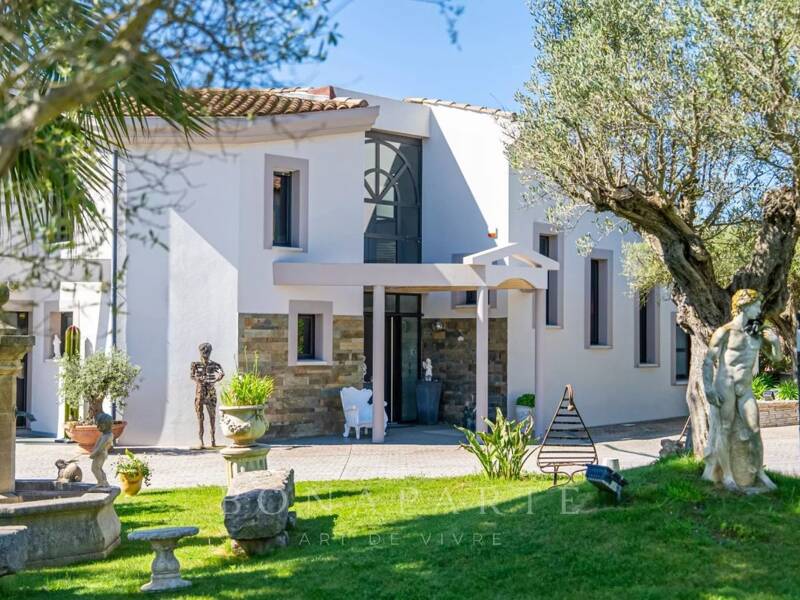 Maison à vendre, 377m², NIMES