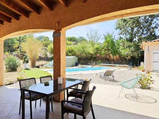 Maison à vendre 468 000 € 8 pièces 5 chambres 247 m² 4 530 m² de terrain Salazac 30760