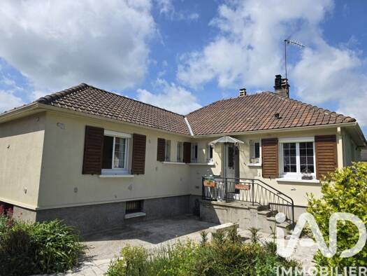 Maison à vendre 189 500 € 4 pièces 3 chambres 85 m² 713 m² de terrain Stade-Chaussée de Picardie-Saint Laurent Eu 76260