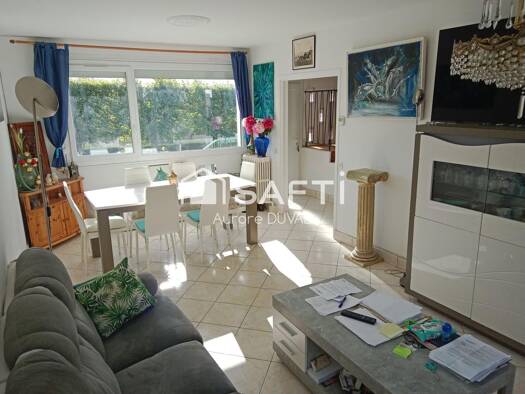 Maison jumelée à vendre 161 000 € 4 pièces 2 chambres 70 m² 200 m² de terrain Hauteville-Jean de la Fontaine Lisieux 14100