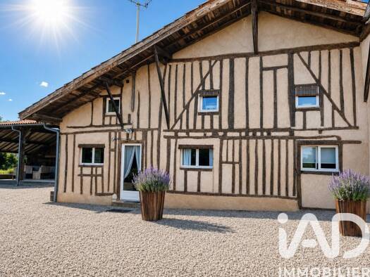 Maison de plain-pied à vendre 515 000 € 10 pièces 5 chambres 317 m² 36 477 m² de terrain Boulogne-sur-Gesse 31350