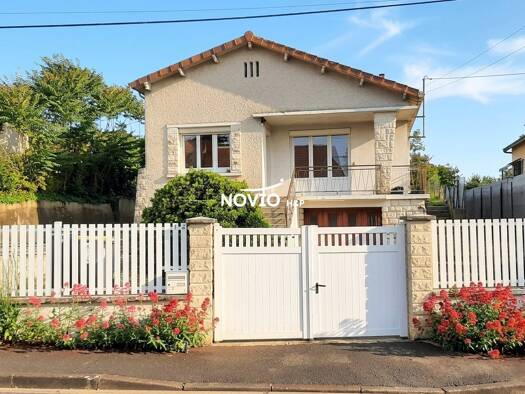 Maison à vendre 146 500 € 4 pièces 3 chambres 85 m² 757 m² de terrain Châtellerault 86100
