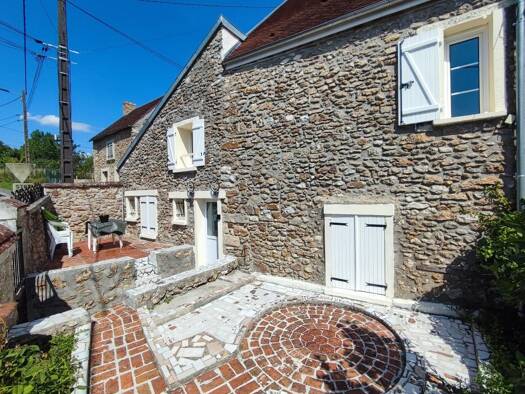 Immeuble à vendre 262 000 € 348 m² Essises 02570