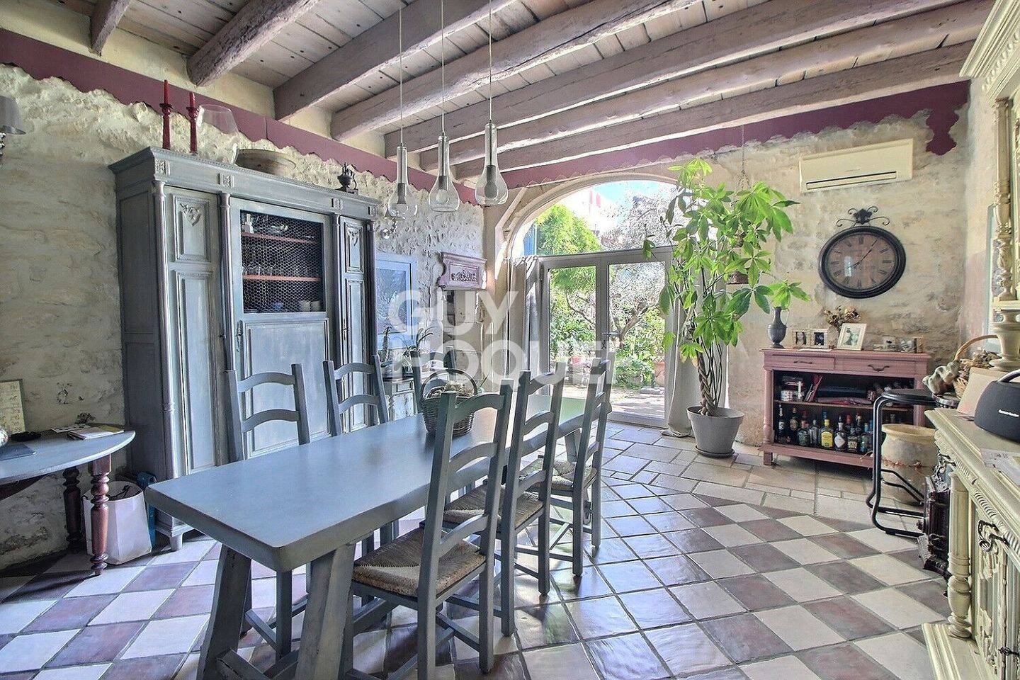 Maison à vendre, 209m², TARASCON