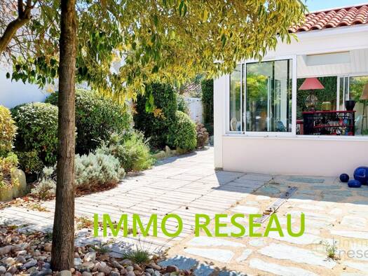 Maison à vendre 441 000 € 6 pièces 4 chambres 112 m² 456 m² de terrain Centre Ville Saint-Hilaire-de-Riez 85270