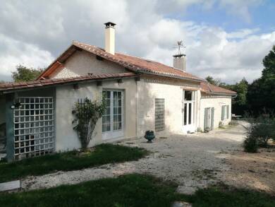Maison à vendre 294 000 € 5 pièces 2 chambres 145 m² 3 875 m² de terrain Bouteilles St Sebastien 24320