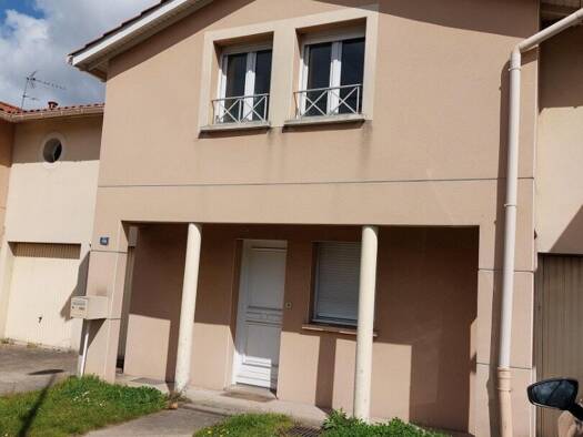 Maison à louer 1 558 € 1 chambre 110 m² Charly 69390