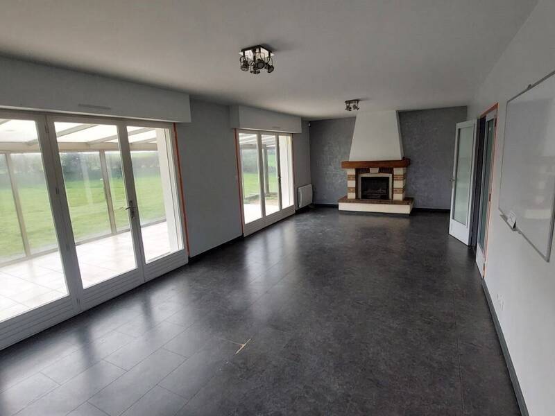 Maison à louer, 219m², SAINT EUSTACHE LA FORET