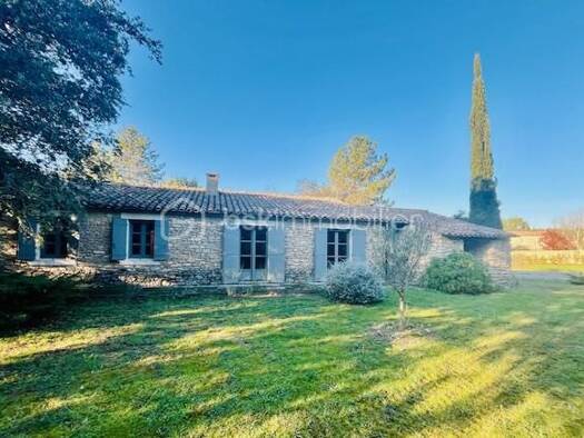 Maison à vendre 850 000 € 5 pièces 4 chambres 115 m² 2 600 m² de terrain Ménerbes 84560
