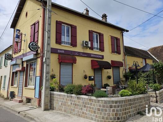 Local commercial à vendre 142 000 € 90 m² de surface de vente Everly 77157