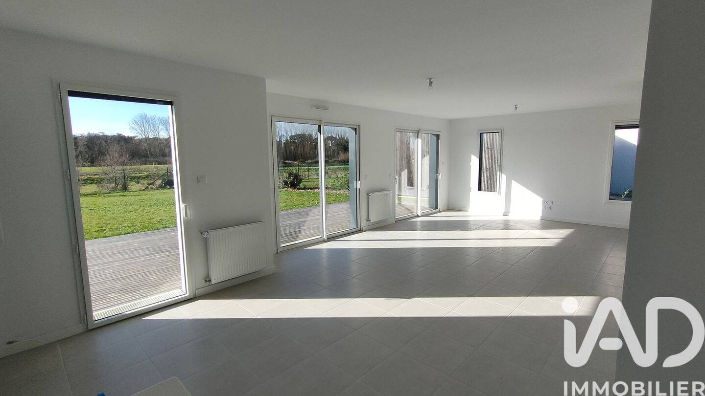 Maison à vendre, 98m², GIVRAND
