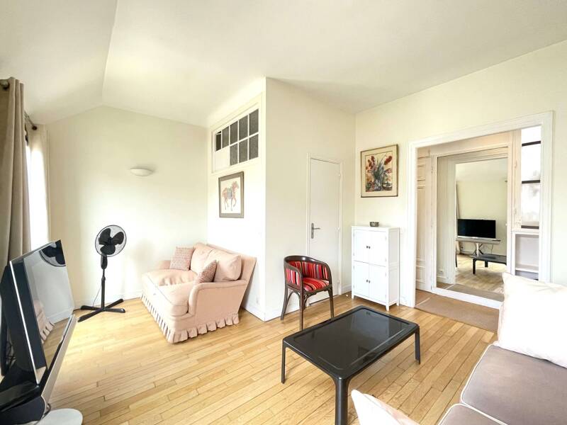 Maison à louer, 46m², PARIS 16E