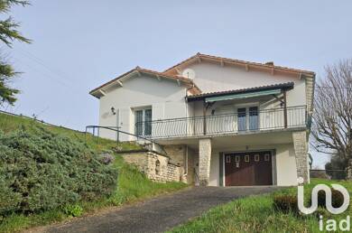 Maison à vendre 169 000 € 5 pièces 3 chambres 94 m² 1 599 m² de terrain Saint-Laurent-de-Cognac 16100
