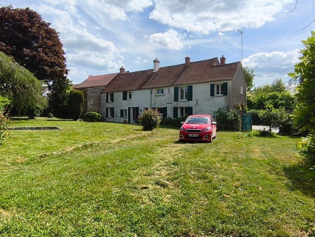 Maison à vendre, 205m², VILLENEUVE SUR BELLOT