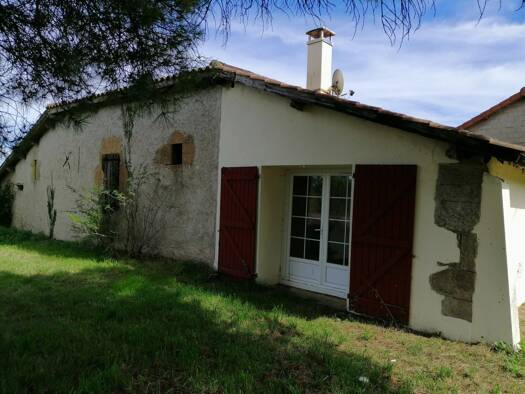 Ferme à vendre 192 600 € 5 pièces 3 chambres 140 m² 9 000 m² de terrain Ricourt 32230