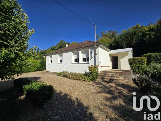 Maison de plain-pied à vendre 259 000 € 6 pièces 4 chambres 118 m² 3 891 m² de terrain Maintenon 28130