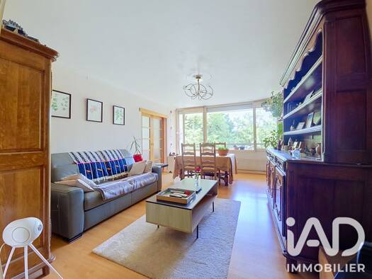 Appartement à vendre 168 000 € 4 pièces 3 chambres 90 m² Étage 2/5 Chemin Vert-Europe Reims 51100