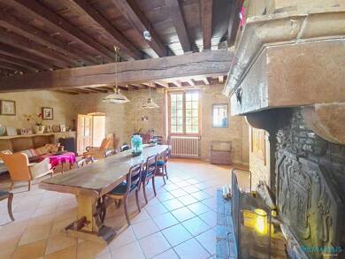 Maison à vendre 470 000 € 9 pièces 5 chambres 304 m² Pont-de-Vaux 01190