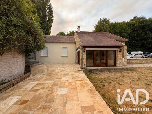 Maison de plain-pied à vendre 308 000 € 5 pièces 3 chambres 127 m² D'Huison-Longueville 91590