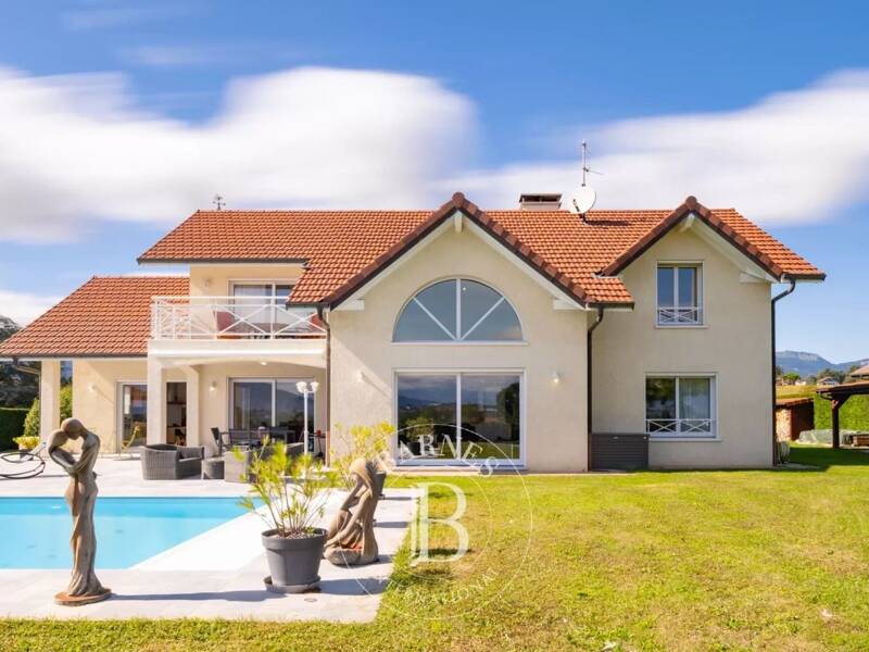 Maison à vendre, 225m², PREVESSIN MOENS