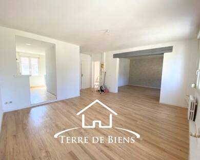 Duplex à vendre 131 000 € 5 pièces 3 chambres 97 m² RDC Crouy 02880